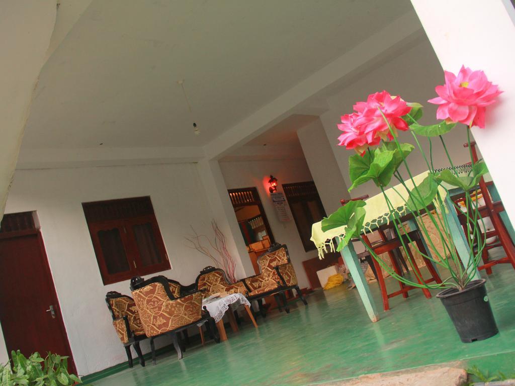 Hotel Sun Rest Mirissa Habitación foto